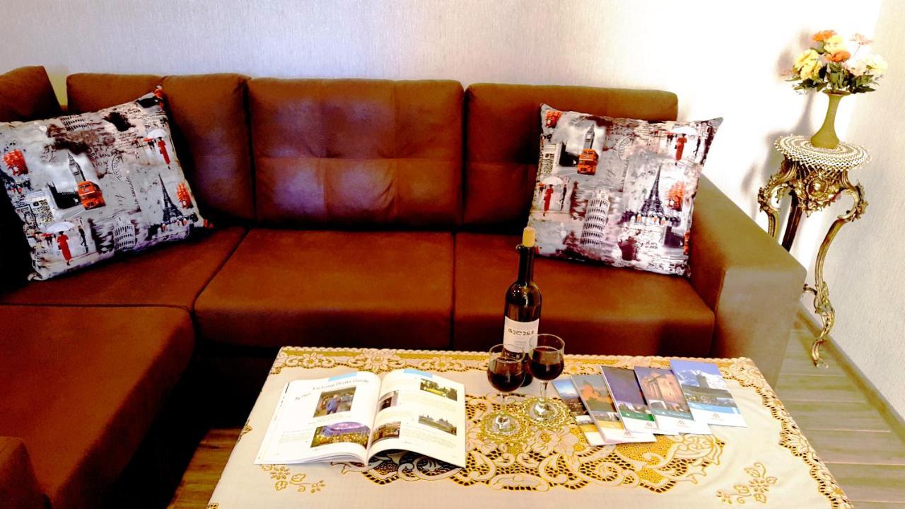 Fantaflat Old Tbilisi Apartment Esterno foto